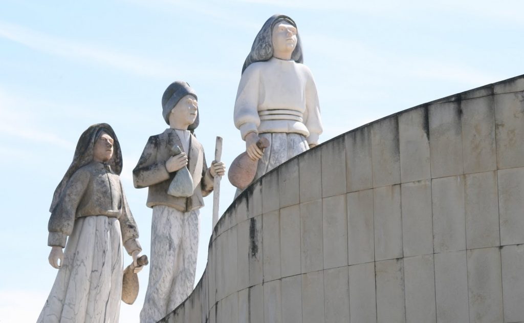 Rotunda dos Pastorinhos 2