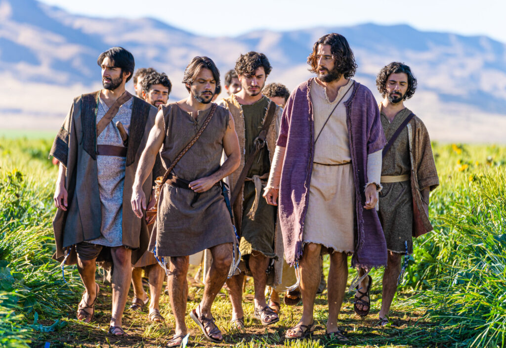 S2 still – Jesus and his disciples scaled